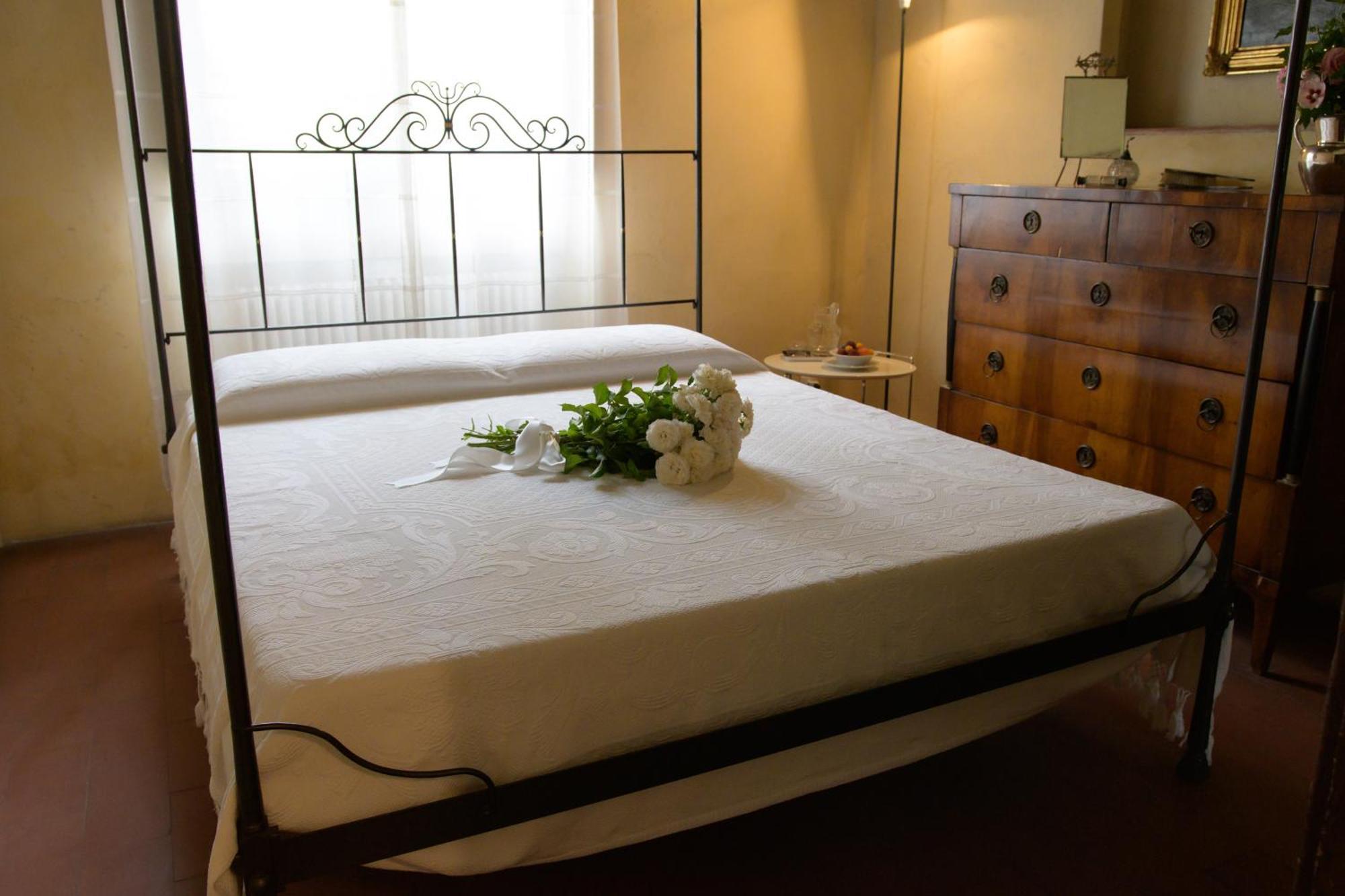 Palazzetto Ardi Bed & Breakfast Torri di Confine Luaran gambar