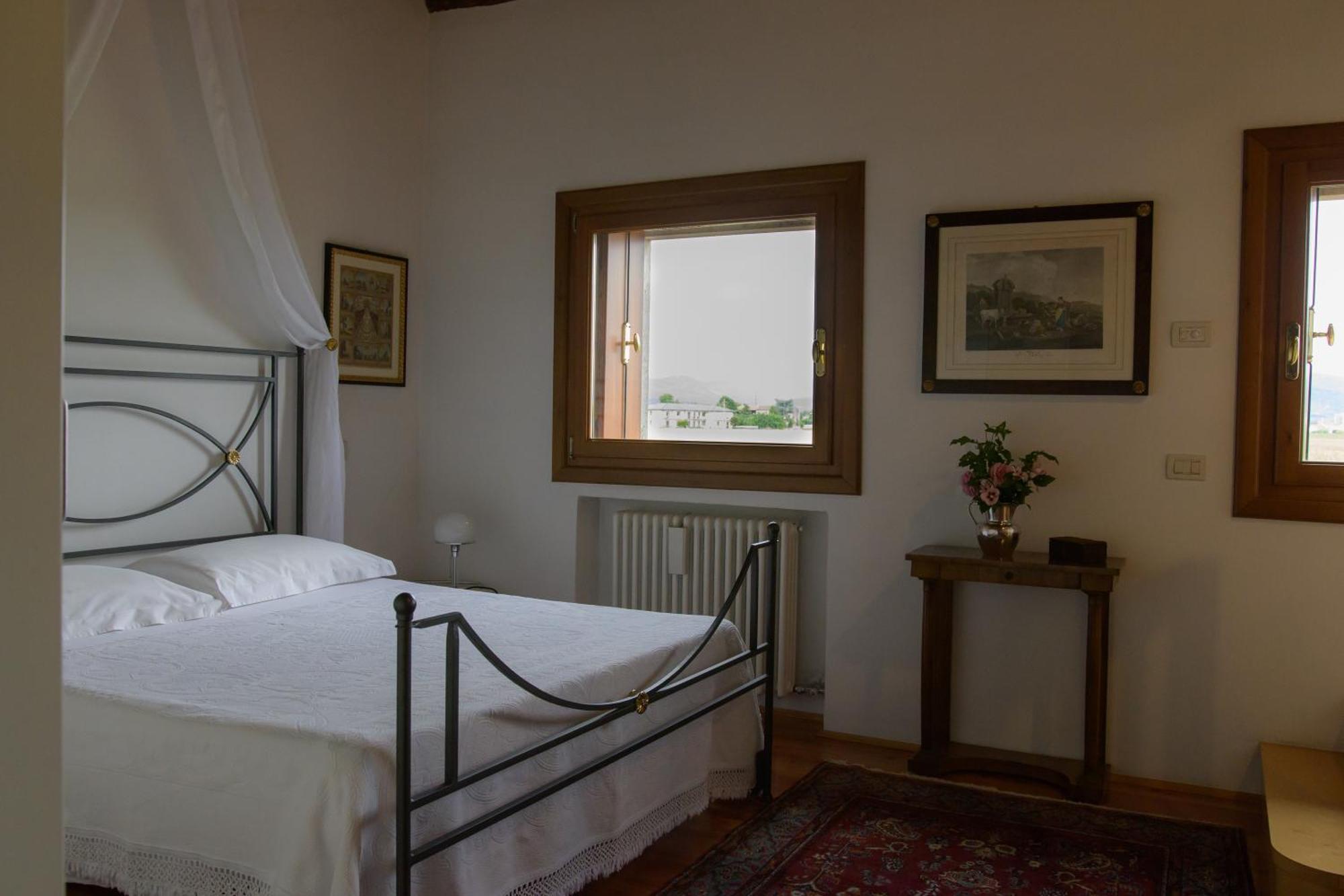 Palazzetto Ardi Bed & Breakfast Torri di Confine Luaran gambar
