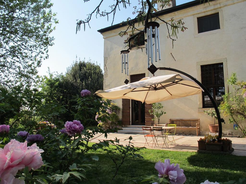 Palazzetto Ardi Bed & Breakfast Torri di Confine Luaran gambar